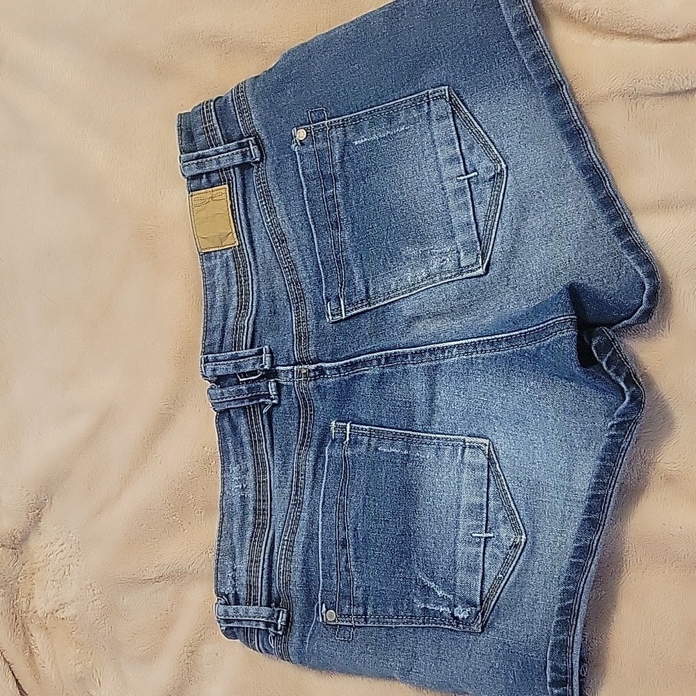 Jean shorts - Picture 2 of 4